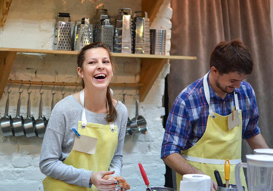 cours de cuisine couple